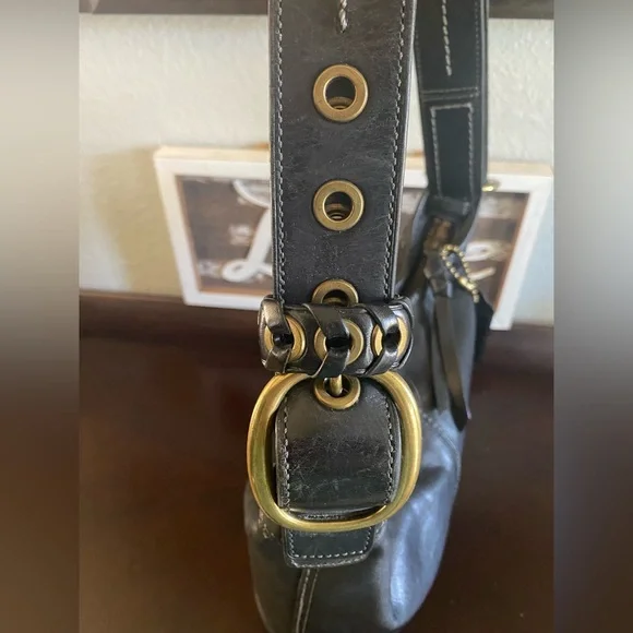 Coach BleeckerTattersall Vachetta Duffle Bucket Bag 11422 EUC - Picture 9 of 11